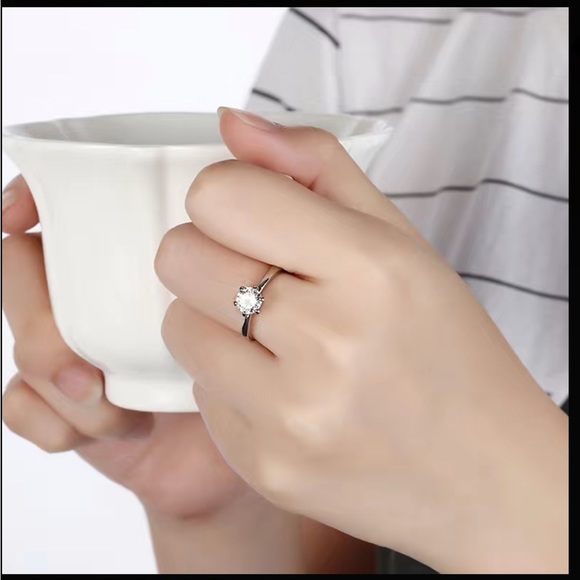 Silver Zircon Solitaire Diamond Ring - Picture 2 of 6